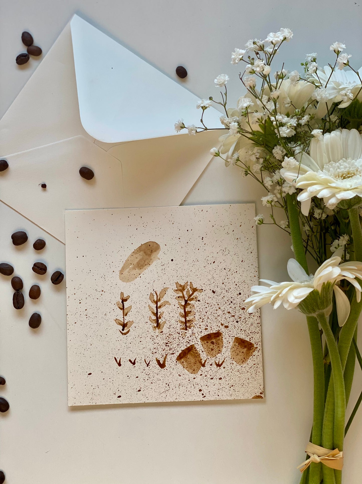 🎁 Carte illustrée – Peinture au café | 13,5 cm x 13,5 cm